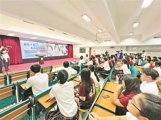 意大利华裔学生体验潮汕文化