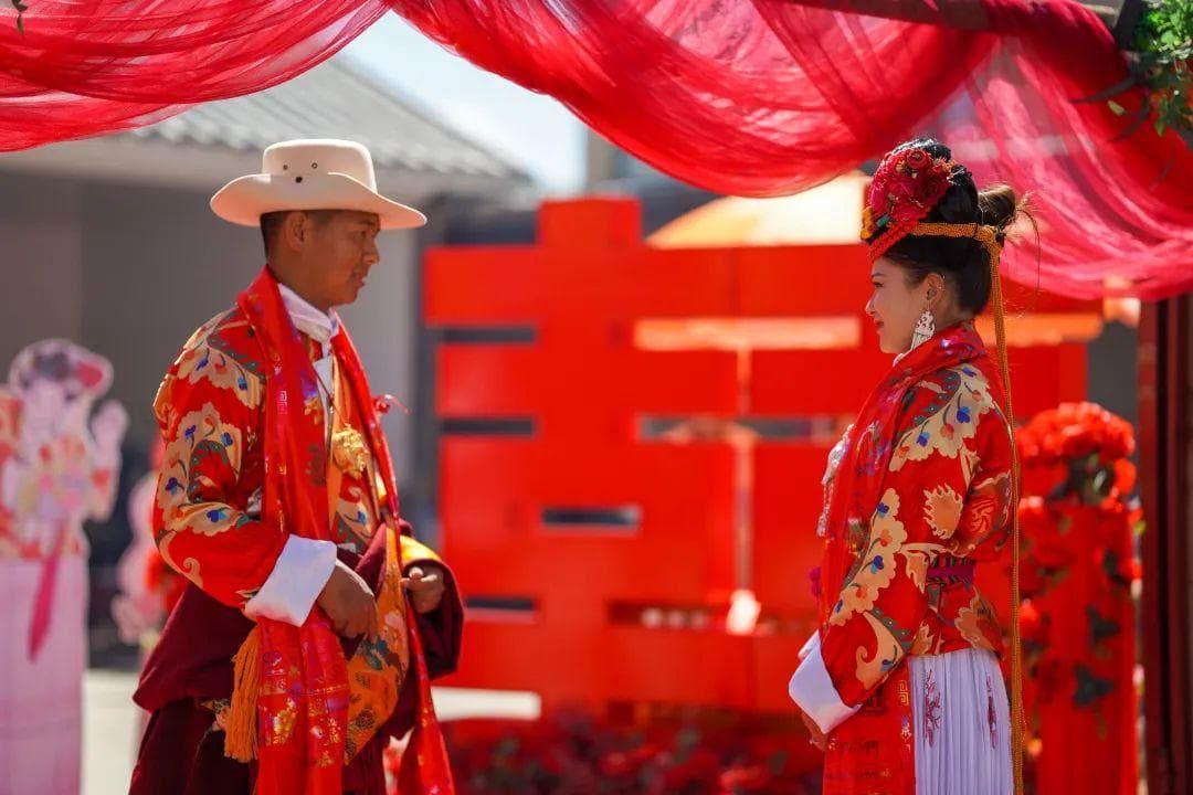 揭秘摩梭族走婚：一个母系社会的独特婚姻习俗