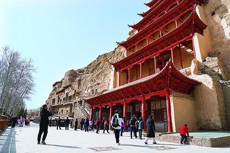 河西走廊：春季旅游“热起来”