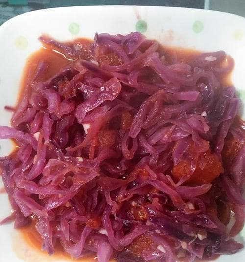 喝出健康的紫甘蓝菜汁（做法简单，营养丰富，促进免疫力提升）