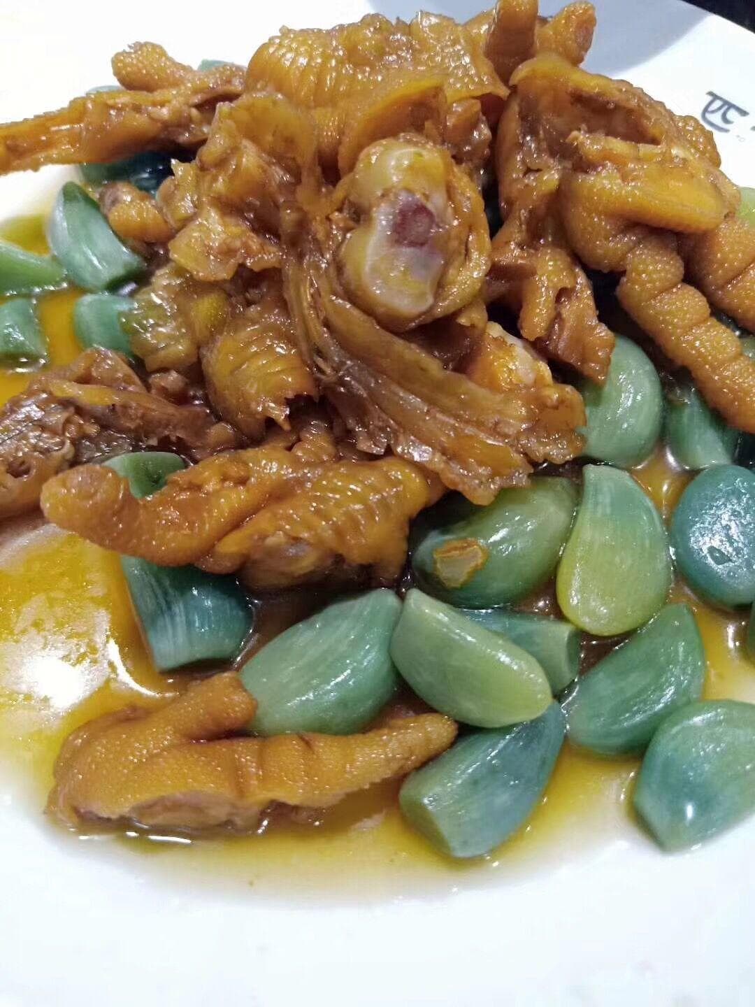 揭秘：家常泡鸡爪的超简单做法，酸辣爽口，一口接一口
