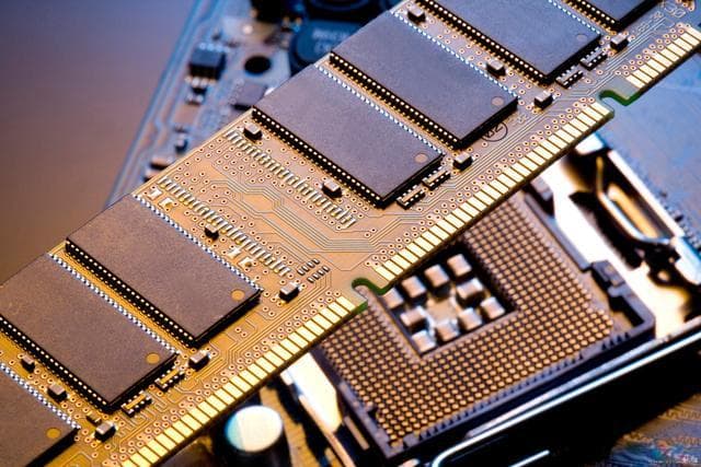 一文读懂闪存：原理、结构、类型与应用