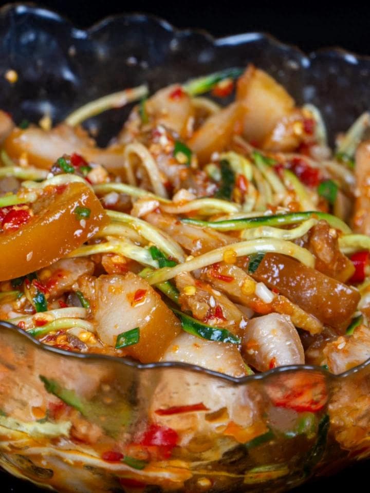 广西凉拌猪头皮：一道美味又营养的传统佳肴
