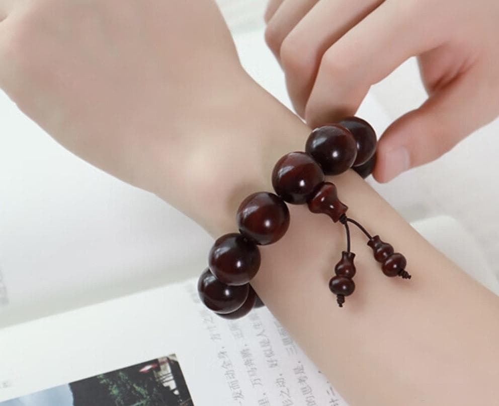 手串念珠的工艺与材质选择