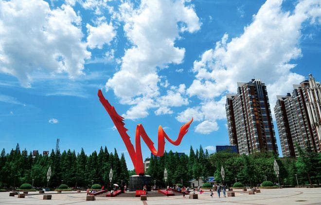 从"省界边缘"到"区域中心"：濮阳的蝶变之路