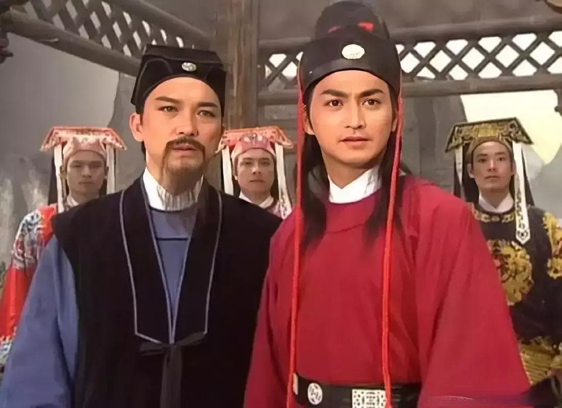 从93版《包青天》到演艺世家：欧阳龙一家的演艺传奇