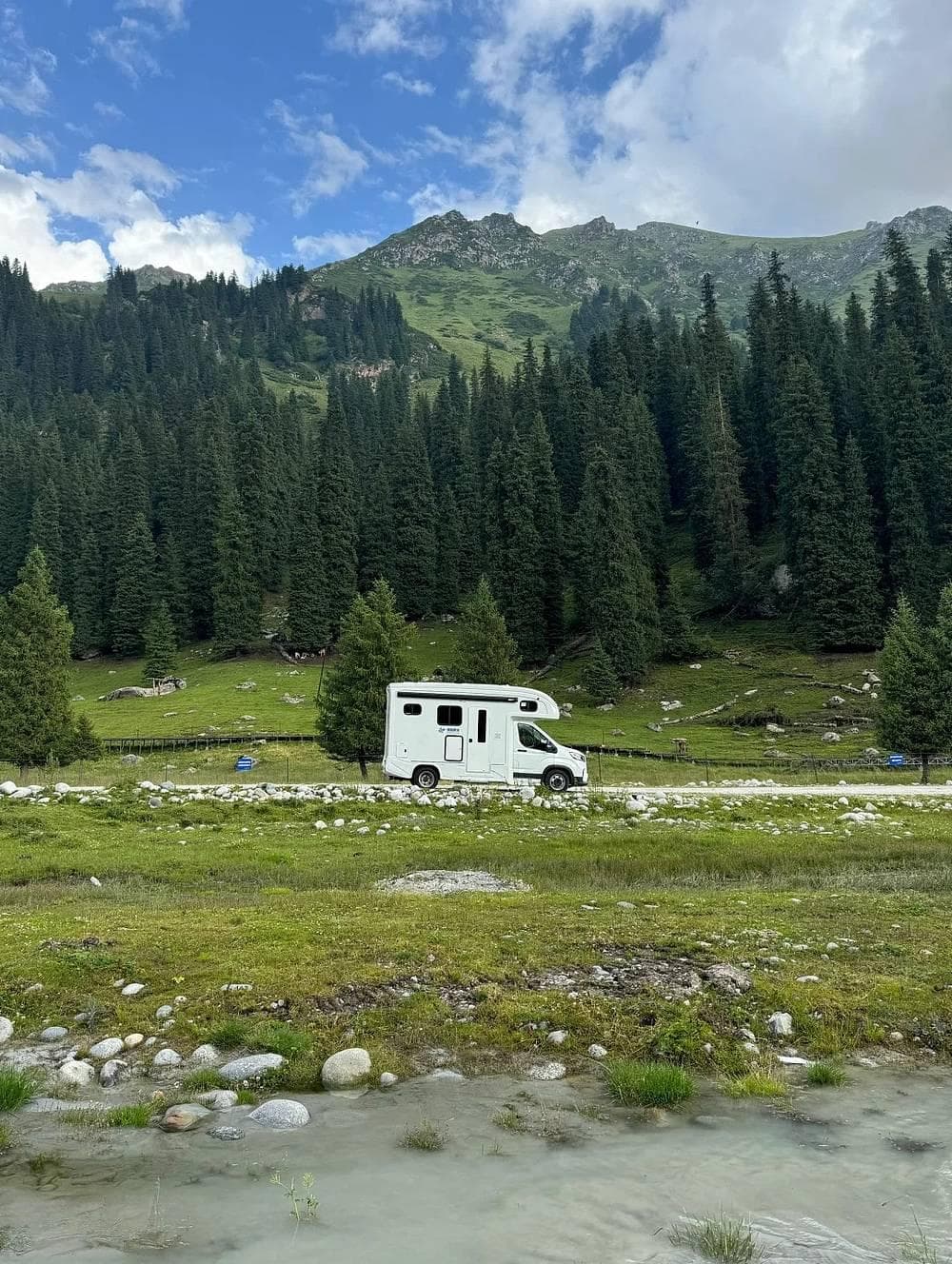 探索自由的新方式：房车旅行，开启别样人生之旅