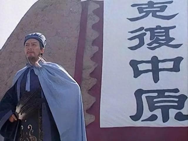 绵竹之战中，诸葛瞻真的是七万士兵，还打不过邓艾两千士兵么？