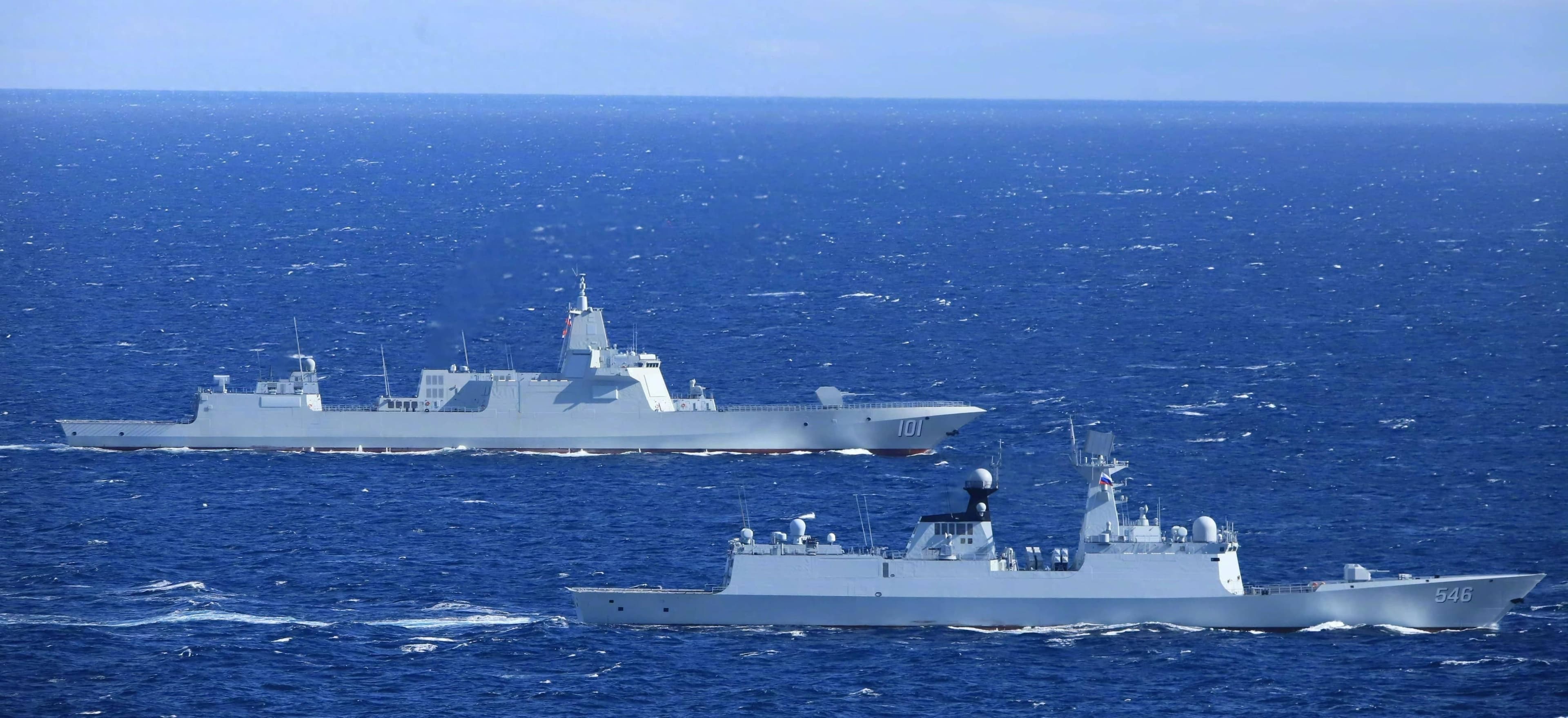 单舰对峙美国航母战斗群，055万吨级大驱，到底有多强呢