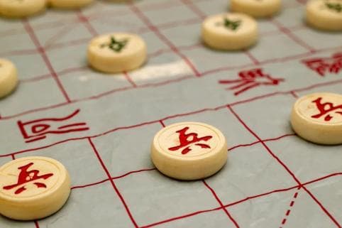 一盘象棋"卖"20万元，举报者柳大华：我没有半点的沉痛
