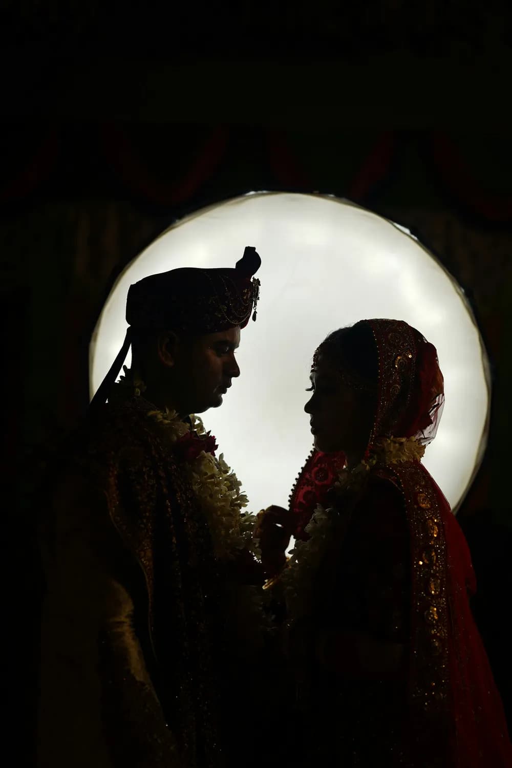 太阳穴的痣会影响婚姻吗？揭秘夫妻宫的玄学与科学