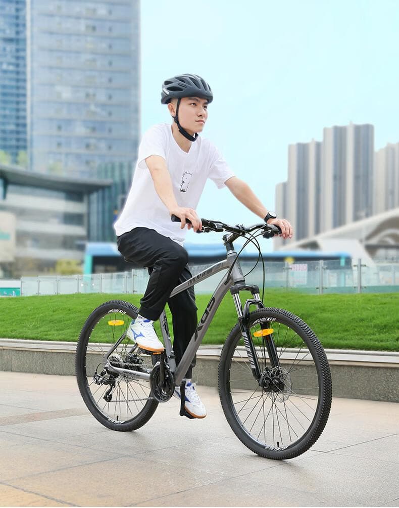 骑行安全指南：了解自我与装备，遵循规则与常识