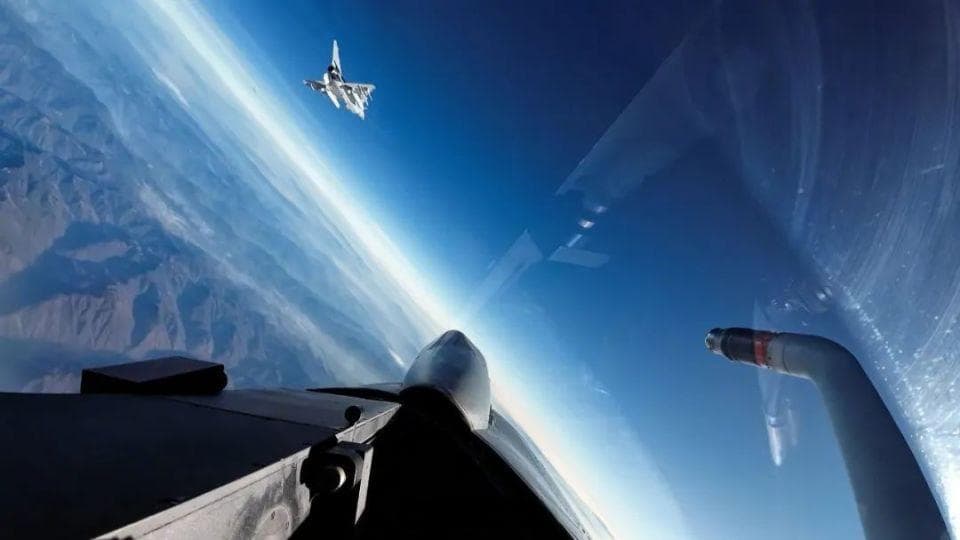 外媒：歼-10C挂载霹雳-17，重新定义空战角色