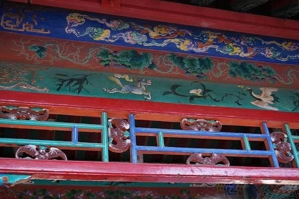 中国古建筑上雕刻蝙蝠的寓意有哪些？