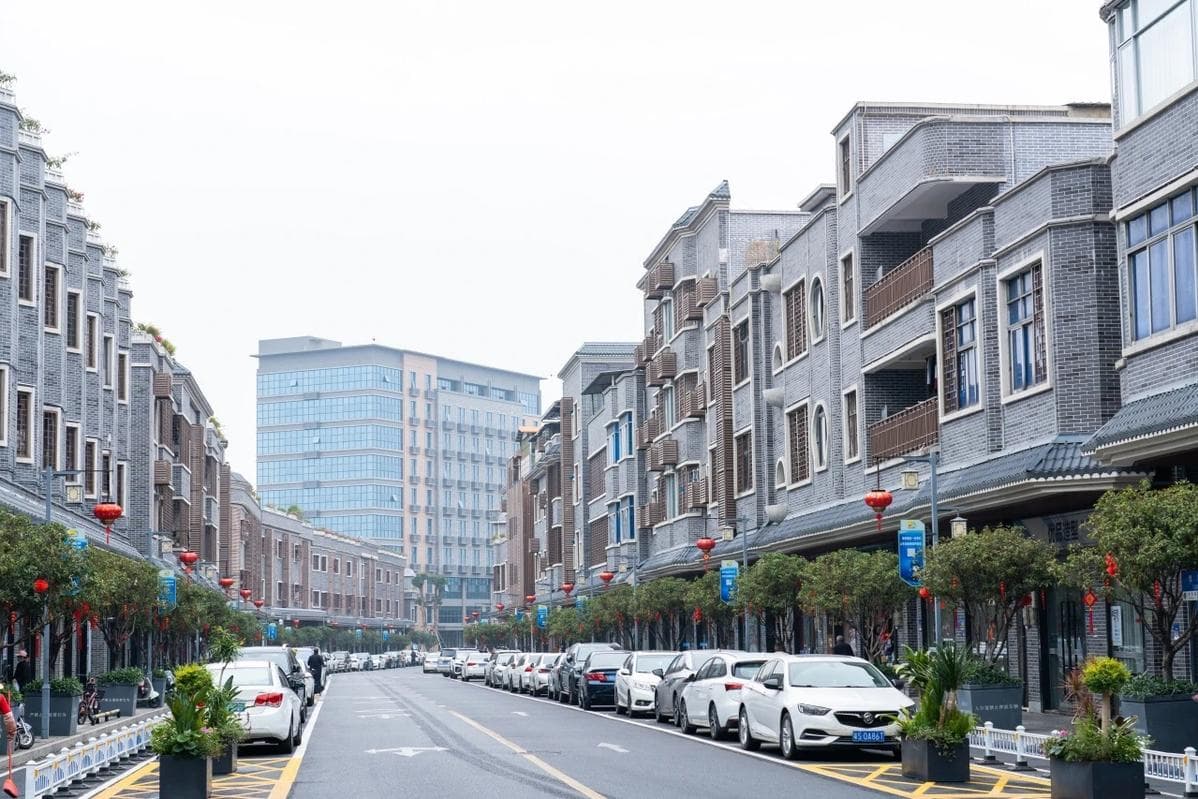 东莞发布停车设施专项规划：拟新增31.67万个泊位，优化停车收费