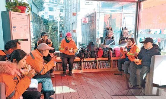 雅安：社区阵地“亲民化” 居民获得感和幸福感提升