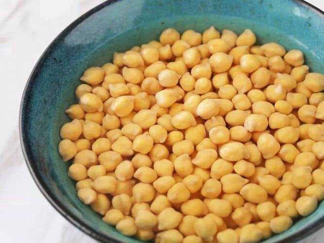 白芸豆是降血糖“小能手”？爱吃豆类不用忌口，血糖高就吃这些豆