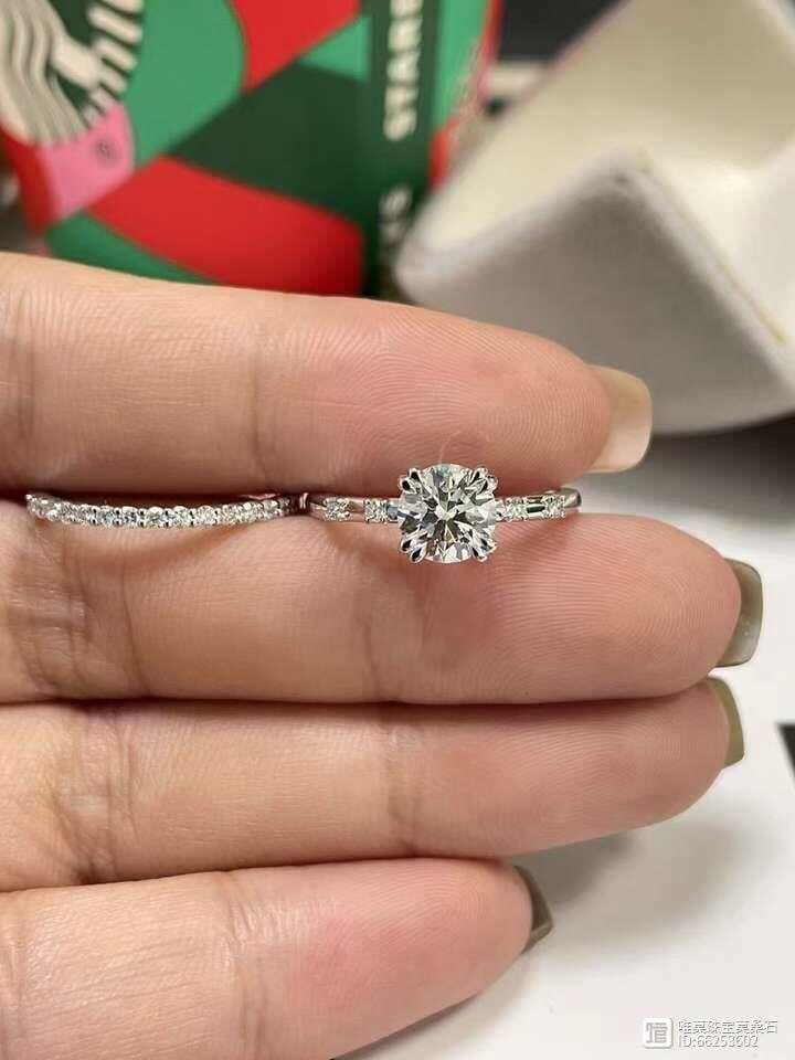 培育钻和莫桑钻有什么区别？到底应该买哪一个？