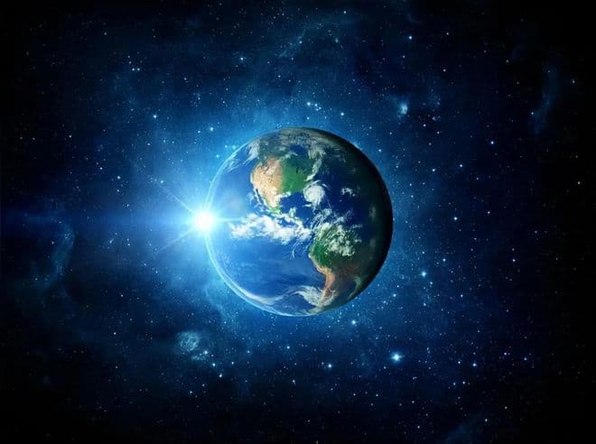 地球是靠什么“悬浮”在宇宙？为什么不会往下掉？