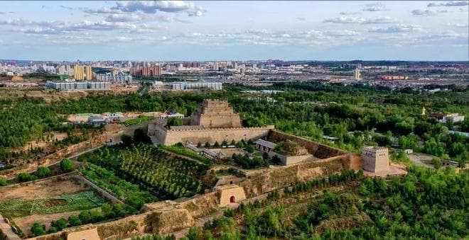毛乌素沙漠的绿色奇迹：从“生命禁区”到土豆农场