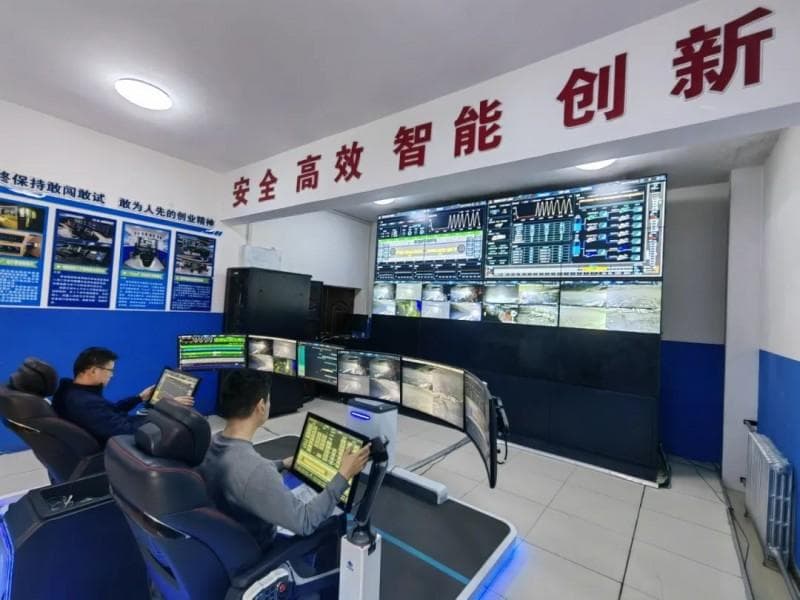 创新融合“揭榜挂帅+赛马”机制，首创无人化智能采煤新模式