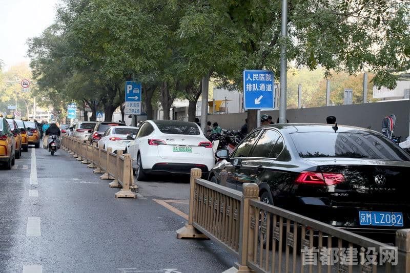 本市提升医院商场周边交通秩序