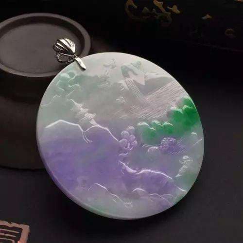 春带彩翡翠鉴定指南：从价值到真假识别