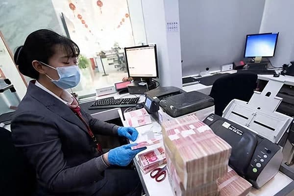 银行营业时间全知道，法定节假日银行上班吗？