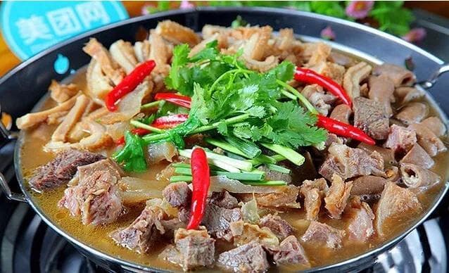 一个牛杂，撑起了一个商业帝国