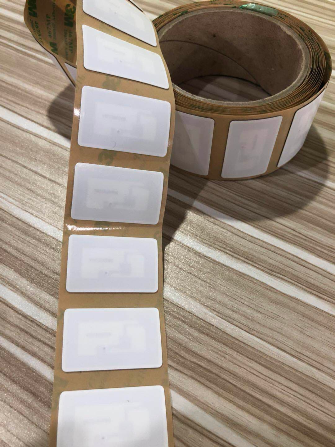 如何选择合适的RFID电子标签？