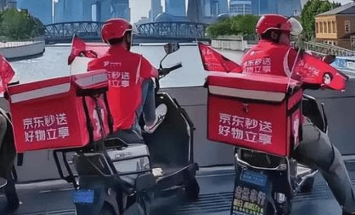 一线城市骑手争夺战加剧！京东外卖骑手月薪可达14000元，高薪之下外卖市场生变