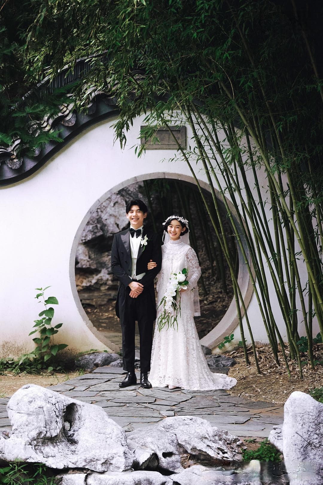 详细备婚指南：从挑选婚纱到婚礼全流程的全方位筹备