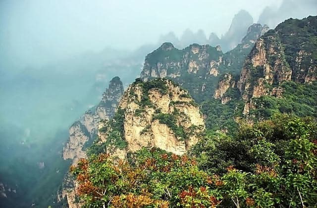 狼牙山：红色教育与自然美景交相辉映