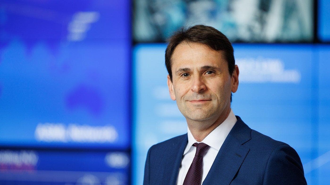 ASML CEO：由于美国禁售光刻机，中国芯片技术将落后西方10-15年