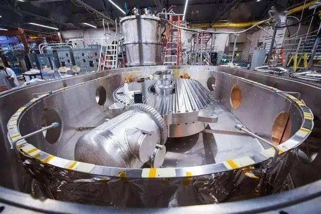 MIT团队实现核聚变技术重大突破：体积成本压缩40倍