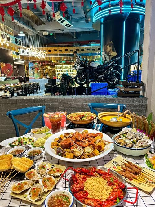 秦皇岛美食探秘：海鲜盛宴与地道风味的完美结合