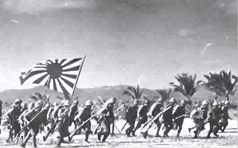二战时期，为争夺莱特岛，美日双方的兵力是怎样的？