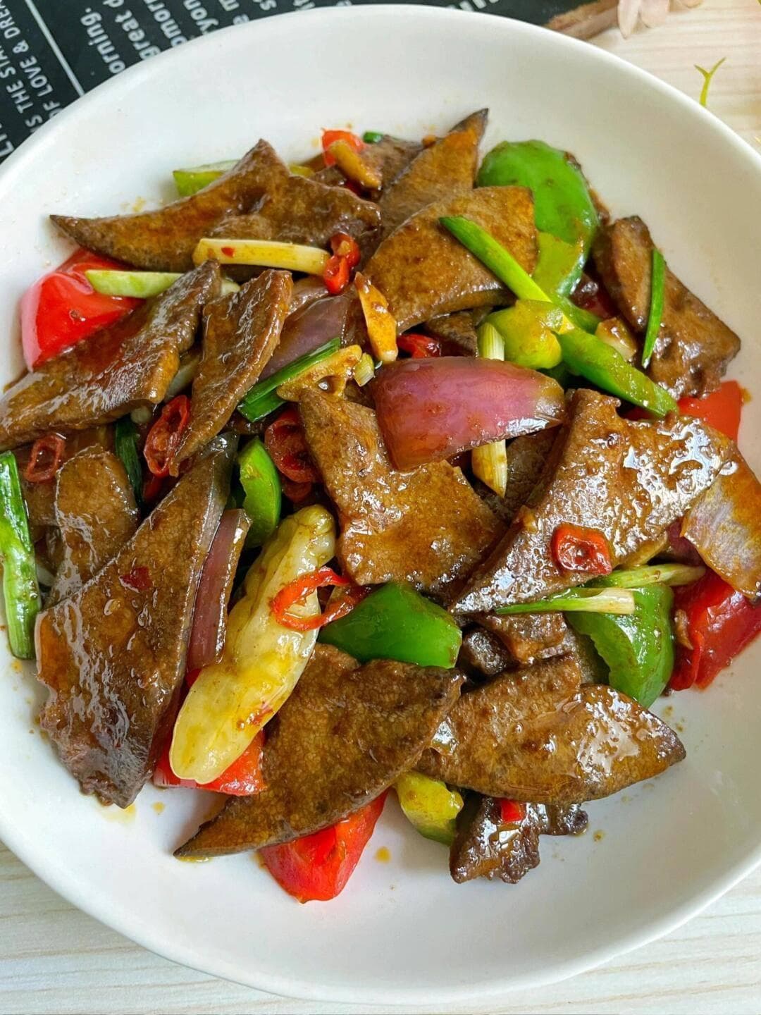 李子柒教你炒猪肝：去腥嫩滑的独家技巧