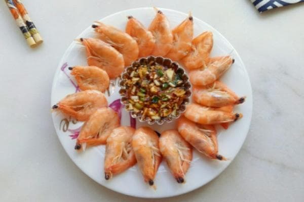 清蒸大虾，一道简单美味的海鲜佳肴，一直以来都备受食客们的喜爱