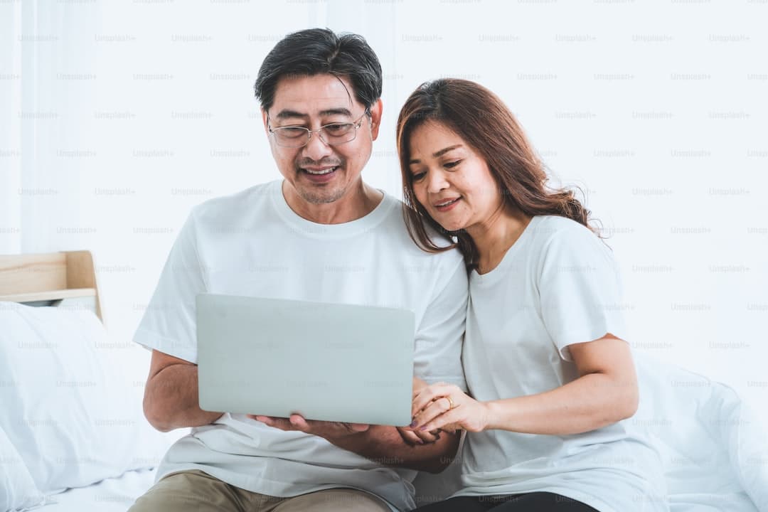投保人还是被保险人作为原告？