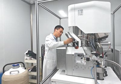 向极微观深入，拓展对生命科学的认知
