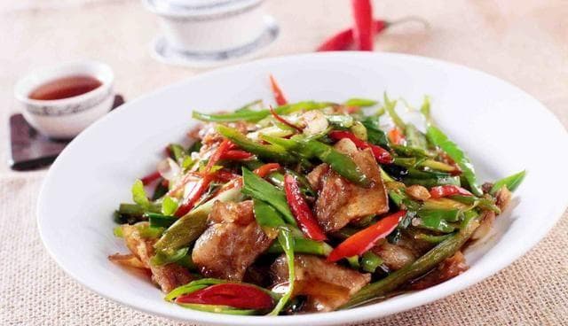 在家做小炒肉怎么才能比饭店还好吃？