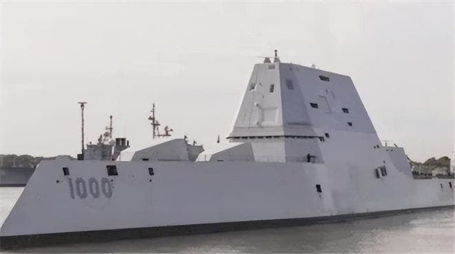 海上巨兽较量：朱姆沃尔特VS中国055大驱，谁更胜一筹？
