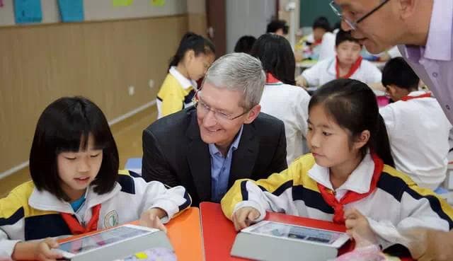 如何依法为孩子办理户口登记？办理孩子户口登记的材料有哪些要求？