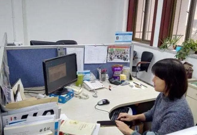 教师or医生谁更胜一筹？10年后才发现差距有多明显，高考生需谨慎
