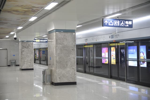 南昌昌北机场去南昌站怎么坐车 南昌站离昌北机场多远