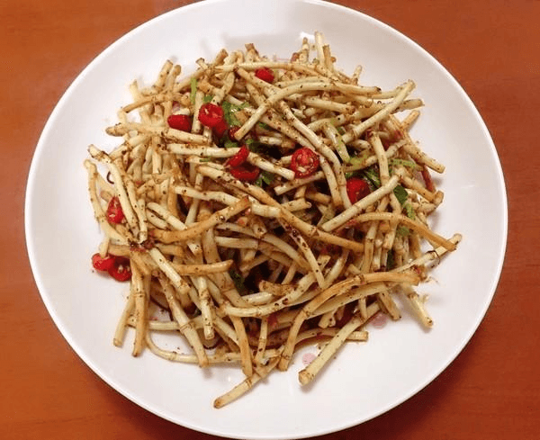 鱼腥草是“害人草”，不仅有毒还致癌？不敢吃鱼腥草的人都看看吧
