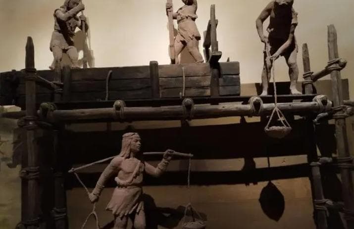 古代没有混凝土，建房子的时候，古人用的是什么？