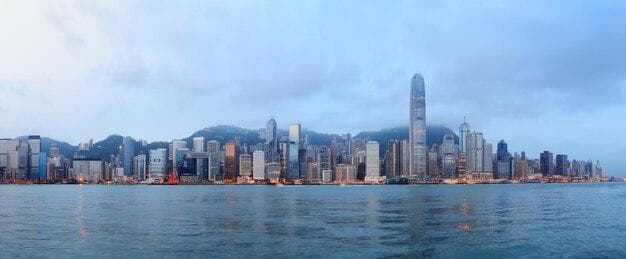 对资金来源的合法性，香港投资移民的审查标准是怎样的？