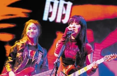 不断探索小剧场演出多元化发展